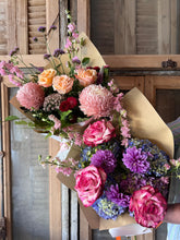 Load image into Gallery viewer, Scooter Daily Bouquet Bright