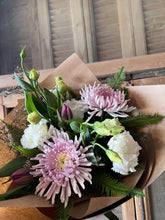Load image into Gallery viewer, Scooter Daily Bouquet Pastel