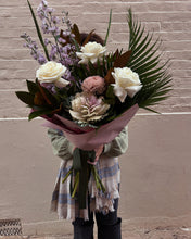 Load image into Gallery viewer, Scooter Daily Bouquet Tonal