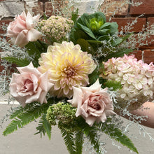 Load image into Gallery viewer, Scooter Daily Bouquet Pastel