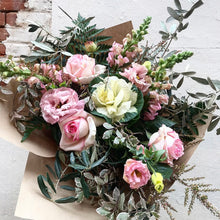 Load image into Gallery viewer, Scooter Daily Bouquet Pastel