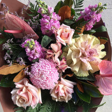 Load image into Gallery viewer, Scooter Daily Bouquet Pastel