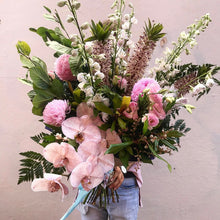 Load image into Gallery viewer, Scooter Daily Bouquet Pastel